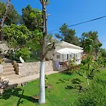Flower Apartman Saranda