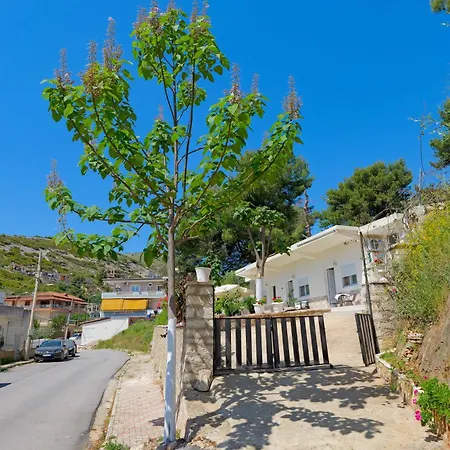 Apartment Flower Sarande